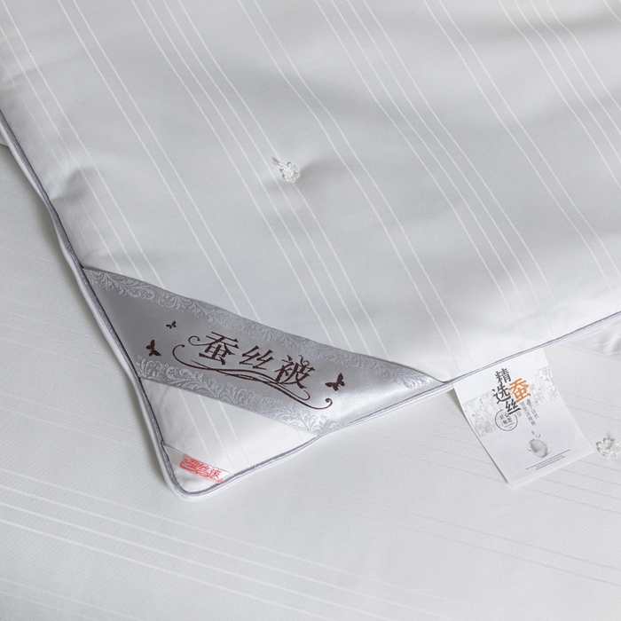 91家纺网 家纺一手货源 找家纺 恒鑫2025新款纯色全棉蚕丝被春秋被 夏被 加厚冬被拉链子母被 月光白
