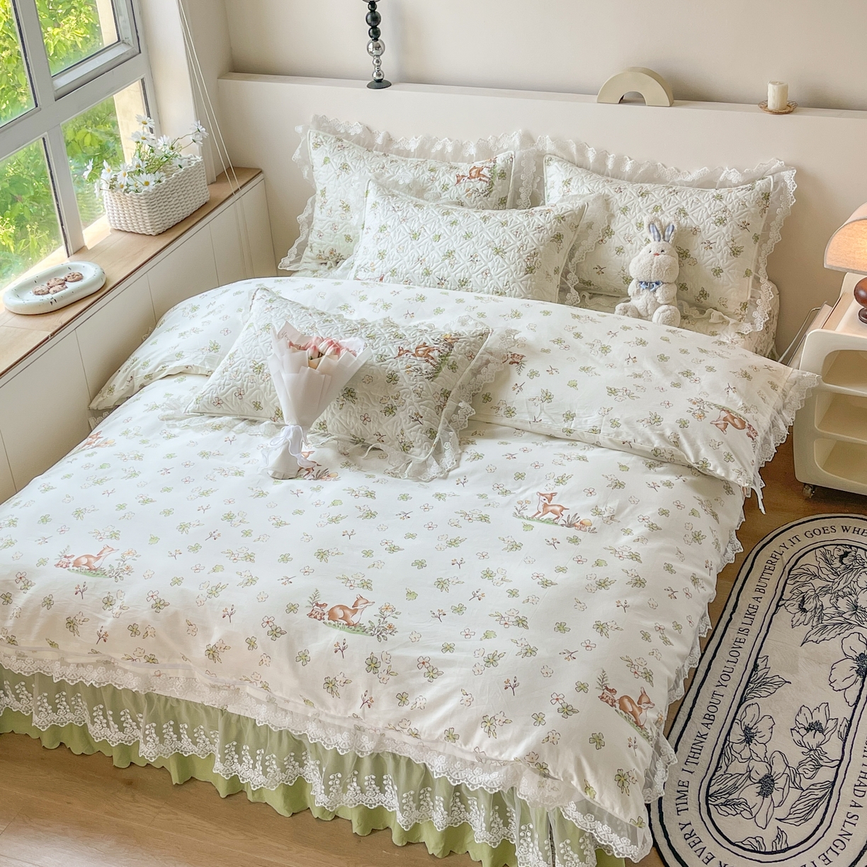 91家纺网 家纺一手货源 找家纺 添越2024小清新韩版蕾丝款花边纯棉夹棉床盖三件套全棉 森林仙境蕾丝款