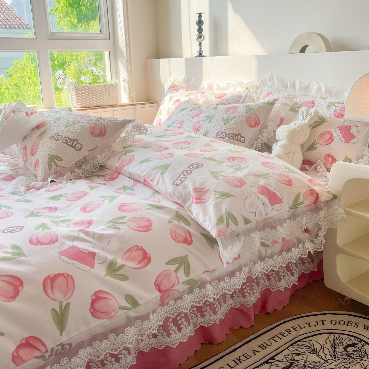 91家纺网 家纺一手货源 找家纺 添越2024小清新韩版蕾丝款花边纯棉夹棉床盖三件套全棉 花仙兔 蕾丝款