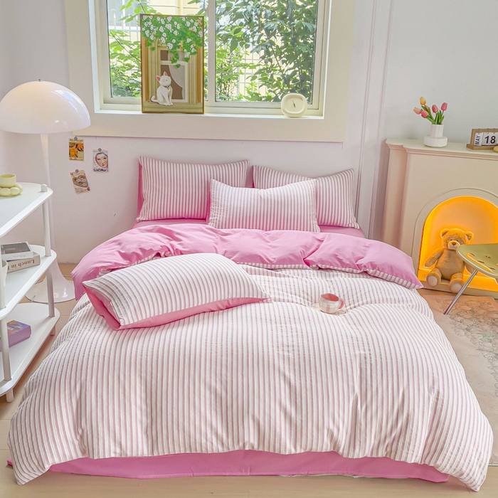 91家纺网 家纺一手货源 找家纺 千朵 2023新款全棉色织条纹四件套 色织条纹玫红