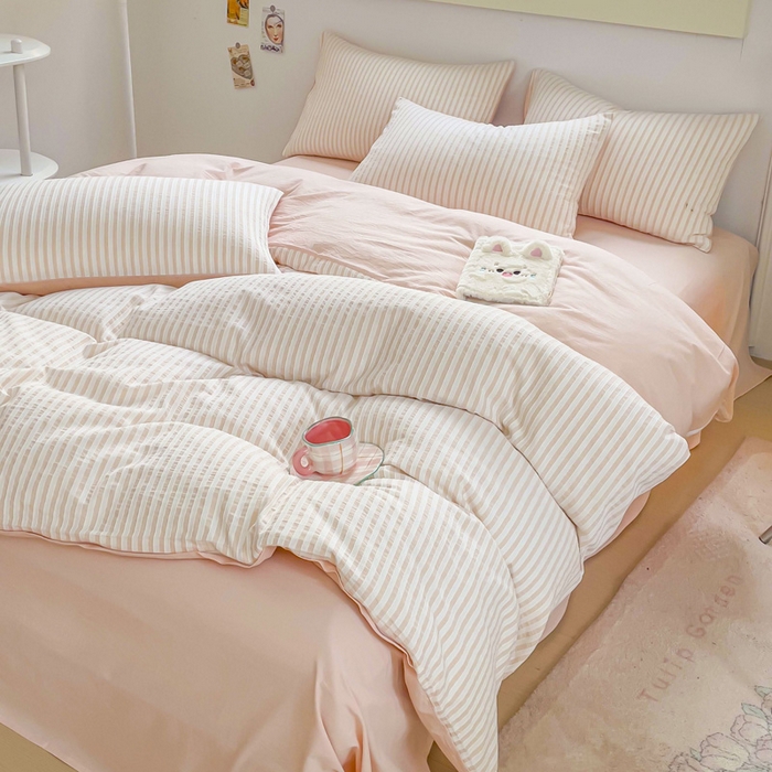 91家纺网 家纺一手货源 找家纺 千朵 2023新款全棉色织条纹四件套 色织条纹粉玉