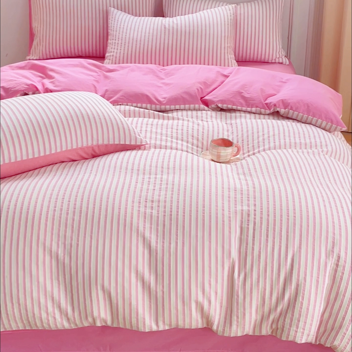 91家纺网 家纺一手货源 找家纺 千朵 2023新款全棉色织条纹四件套 色织条纹玫红