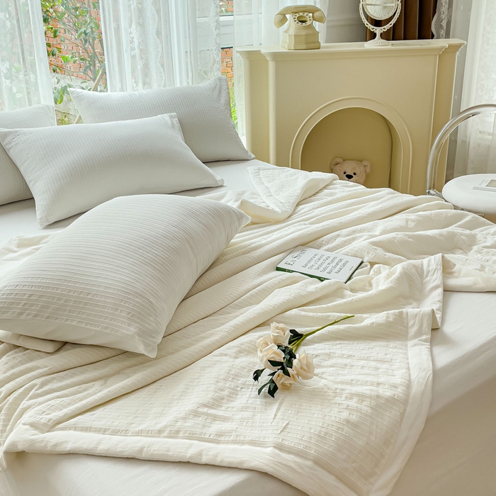 91家纺网 家纺一手货源 找家纺 千朵 2023新款A类全棉色织水洗棉夏被 锦瑟白