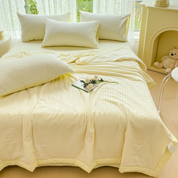 91家纺网 家纺一手货源 找家纺 千朵 2023新款A类全棉色织水洗棉夏被 锦瑟米黄