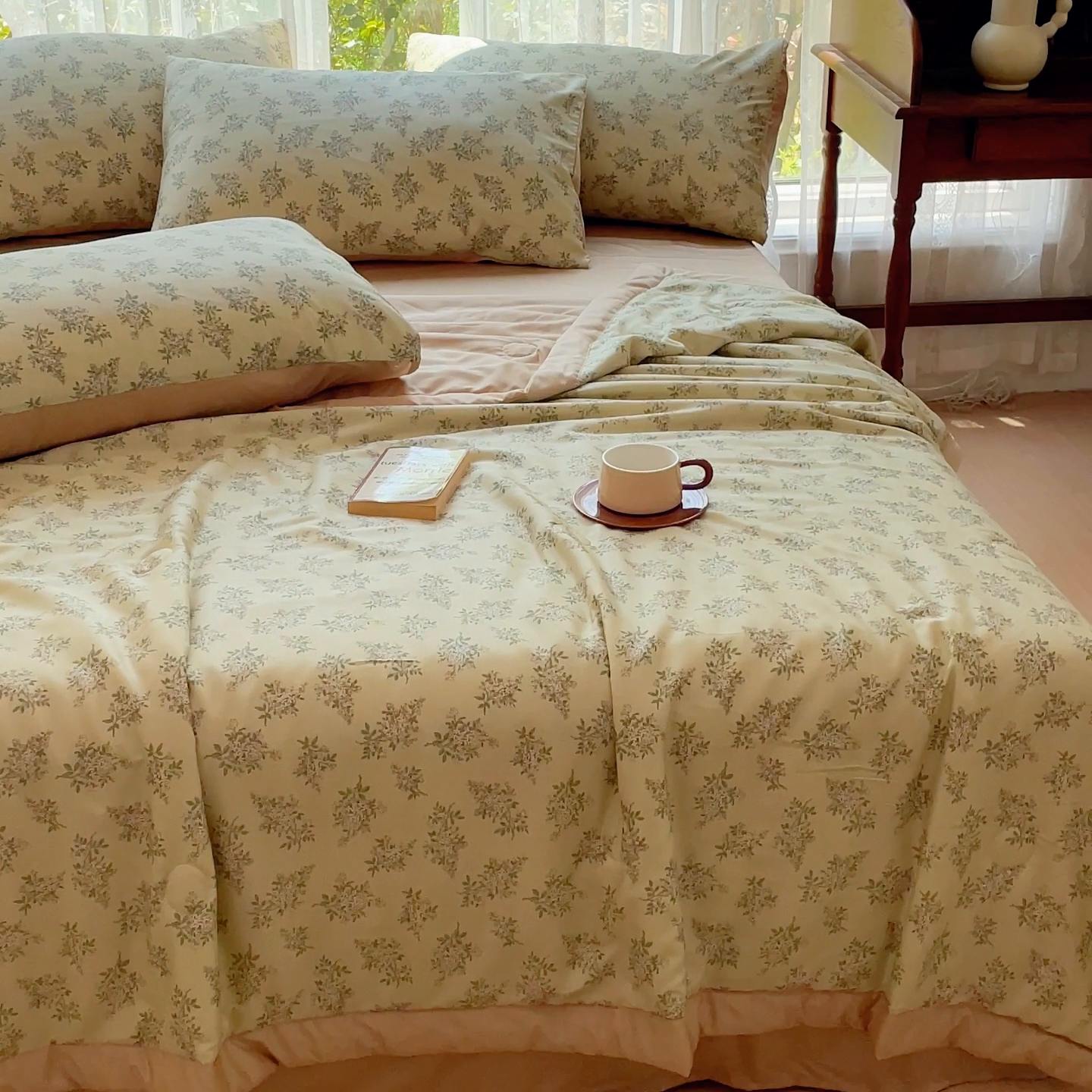 91家纺网 家纺一手货源 找家纺 千朵 2023新款冰激凌莱赛尔纤维系列夏被四件套 柠染绿