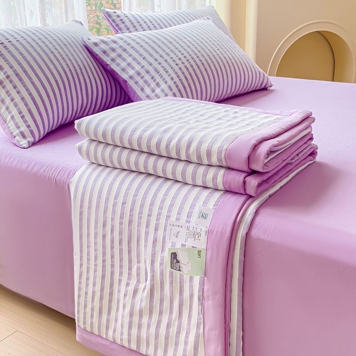 91家纺网 家纺一手货源 找家纺 千朵 2023新款A类全棉色织水洗棉夏被 锦瑟紫