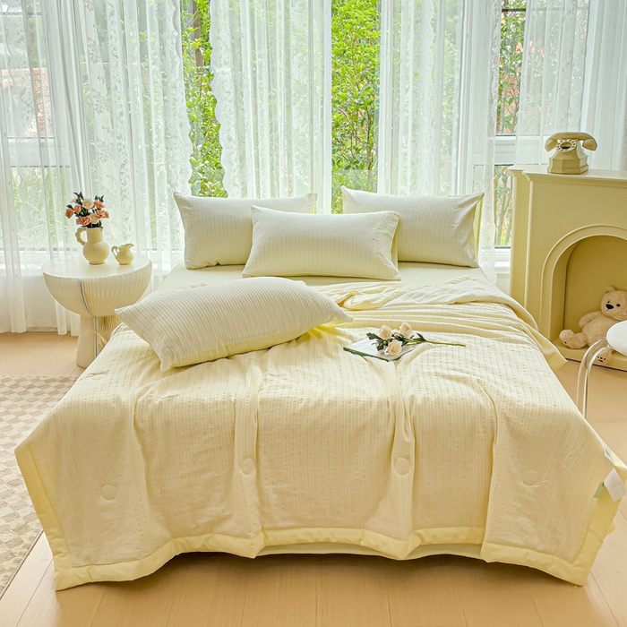 91家纺网 家纺一手货源 找家纺 千朵 2023新款A类全棉色织水洗棉夏被 锦瑟米黄