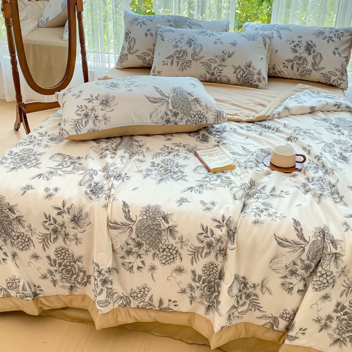 91家纺网 家纺一手货源 找家纺 千朵 2023新款冰激凌莱赛尔纤维系列夏被四件套 恋馨黑