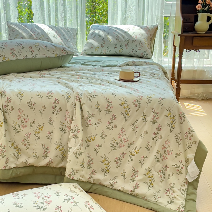 91家纺网 家纺一手货源 找家纺 千朵 2023新款冰激凌莱赛尔纤维系列夏被四件套 伊恬