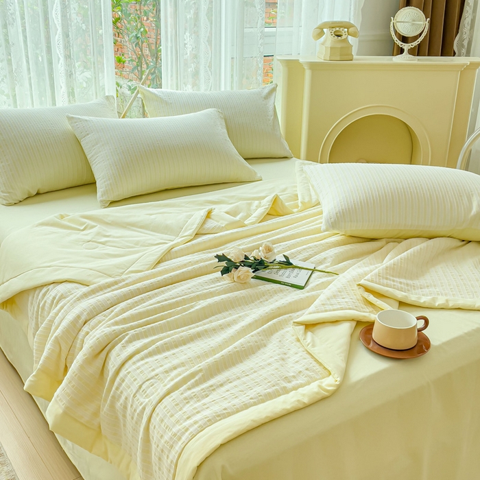 91家纺网 家纺一手货源 找家纺 千朵 2023新款A类全棉色织水洗棉夏被 锦瑟米黄