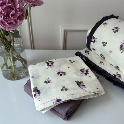 91家纺网 家纺一手货源 找家纺 （总）源启生活 2023春夏新品皱皱纱花边款双层纱夏被