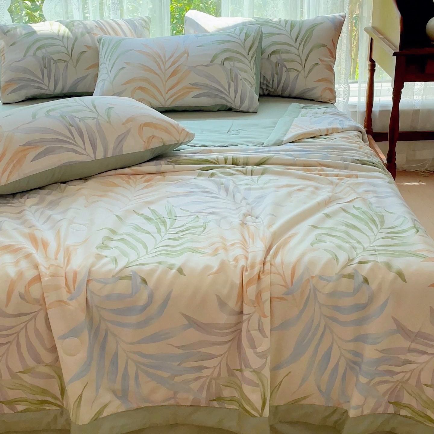 91家纺网 家纺一手货源 找家纺 千朵 2023新款冰激凌莱赛尔纤维系列夏被四件套 塞米琳