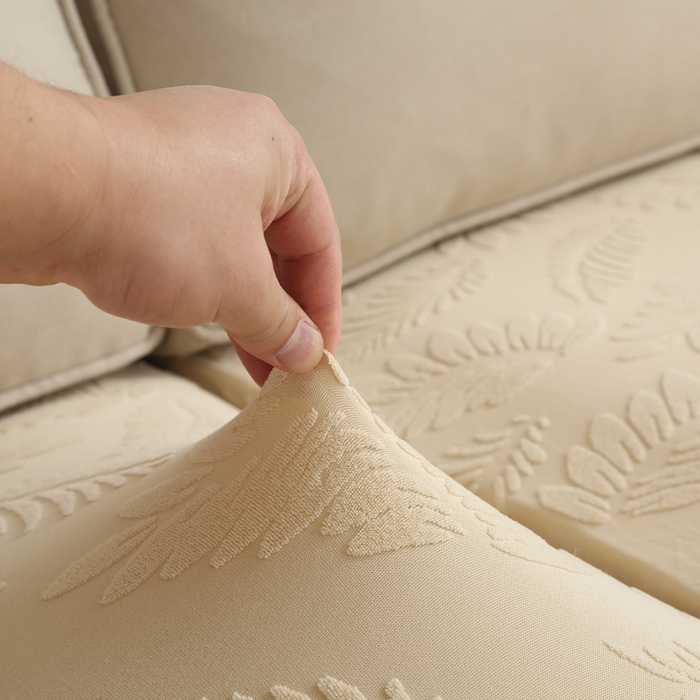 91家纺网 家纺一手货源 找家纺 兴妮雅家纺 2023新款大树叶防水弹力立体浮雕提花组合沙发坐垫套 米黄