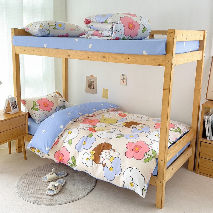 91家纺网 家纺一手货源 找家纺 芃成家纺 2023新款全棉13070卡通印花学生三件套 可爱女孩