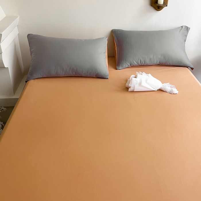 91家纺网 家纺一手货源 找家纺 艾迪尚家纺 2025新款100s生态全棉纯色磨毛单品床单 灰卡—可可橘