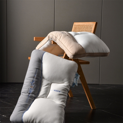 91家纺网 家纺一手货源 找家纺 （总）芯辰 2024新款针织分区太空释压护颈枕头枕芯