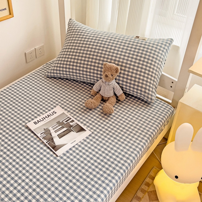 91家纺网 家纺一手货源 找家纺 喜居 2023新款全棉色织纯棉无印良品风纯色学生床笠 蓝小格