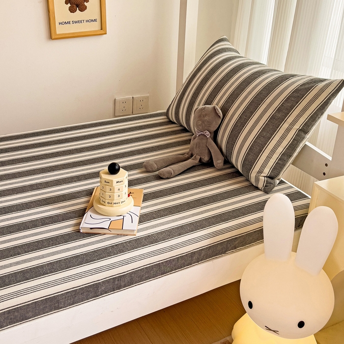 91家纺网 家纺一手货源 找家纺 喜居 2023新款全棉色织纯棉无印良品风纯色学生床笠 布莱灰