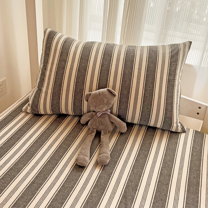 91家纺网 家纺一手货源 找家纺 喜居 2023新款全棉色织纯棉无印良品风纯色学生床笠 布莱灰