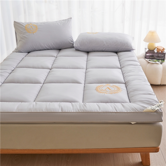 91家纺网 家纺一手货源 找家纺 美梦里A类刺绣新疆棉花五星级酒店大豆纤维软床垫床褥子 星辰灰6公分加厚