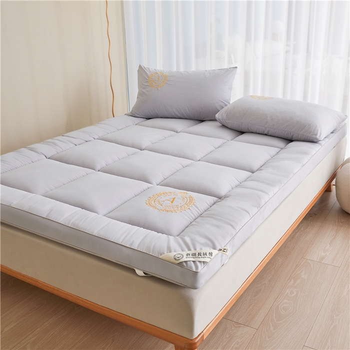 91家纺网 家纺一手货源 找家纺 美梦里A类刺绣新疆棉花五星级酒店大豆纤维软床垫床褥子 星辰灰6公分加厚