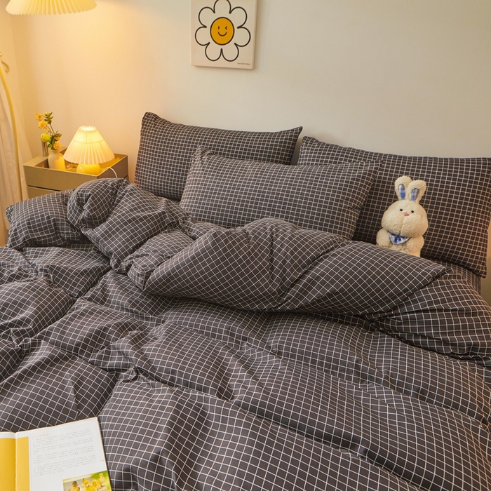 91家纺网 家纺一手货源 找家纺 邵依 2025新款水洗棉磨毛非全棉纯棉纯色素色四件套 黑小格