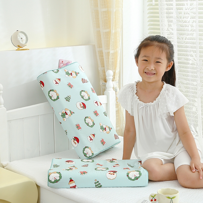 91家纺网 家纺一手货源 找家纺 良佐生活 2023新款A类全棉儿童乳胶枕头枕芯 圣诞节