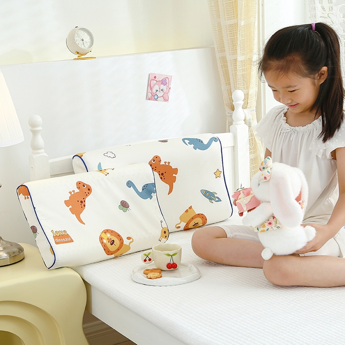 91家纺网 家纺一手货源 找家纺 良佐生活 2023新款A类全棉儿童乳胶枕头枕芯 丛林派对