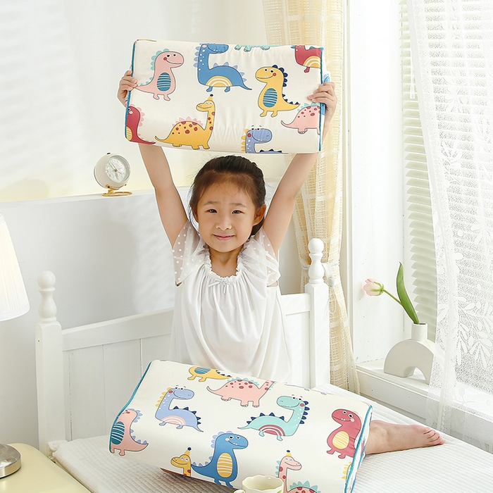 91家纺网 家纺一手货源 找家纺 良佐生活 2023新款A类全棉儿童乳胶枕头枕芯 恐龙战队