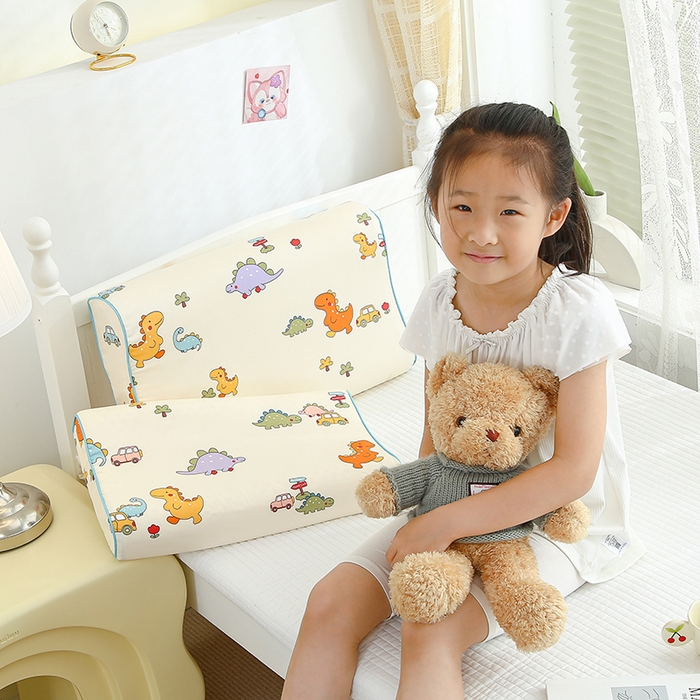 91家纺网 家纺一手货源 找家纺 良佐生活 2023新款A类全棉儿童乳胶枕头枕芯 恐龙家族