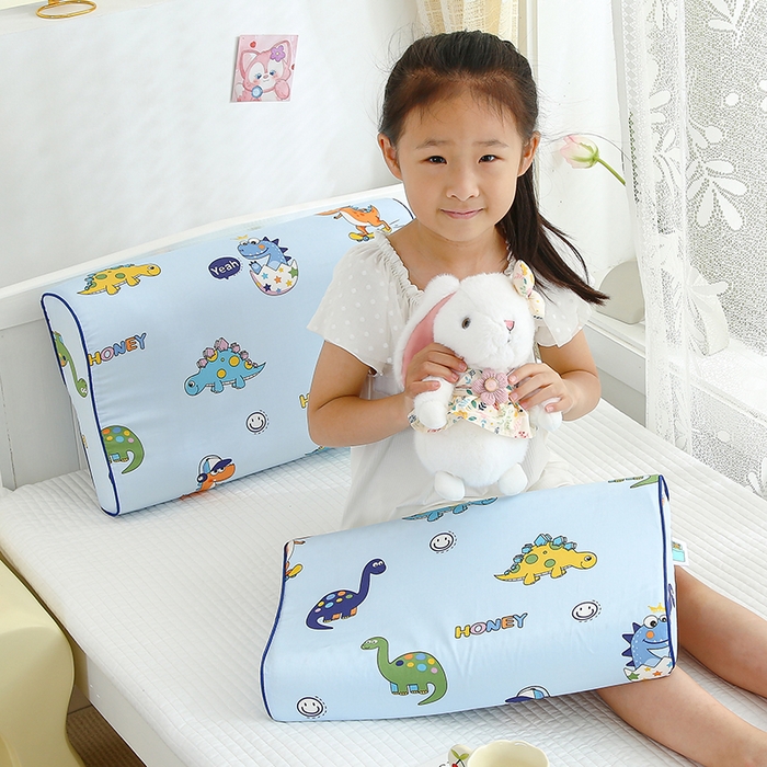 91家纺网 家纺一手货源 找家纺 良佐生活 2023新款A类全棉儿童乳胶枕头枕芯 快乐恐龙