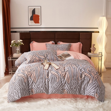 启航家居 2025直播热款全棉精梳磨毛印花四件套-小资格调系列 画梦灰