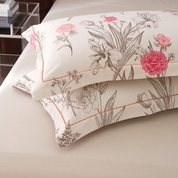 91家纺网 家纺一手货源 找家纺 启航家居 2025直播热款全棉精梳磨毛印花四件套-小资格调系列 娜西-粉