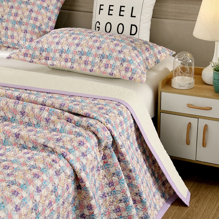 91家纺网 家纺一手货源 找家纺 40支全棉夹棉绗缝13372简约款印花多功能床盖夏被凉席 小香格