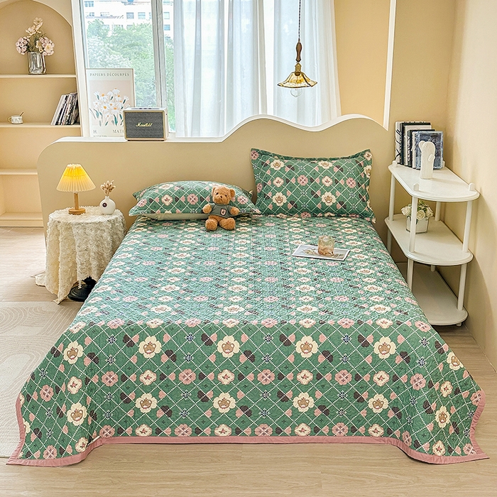 91家纺网 家纺一手货源 找家纺 40支全棉夹棉绗缝13372简约款印花多功能床盖夏被凉席 温情