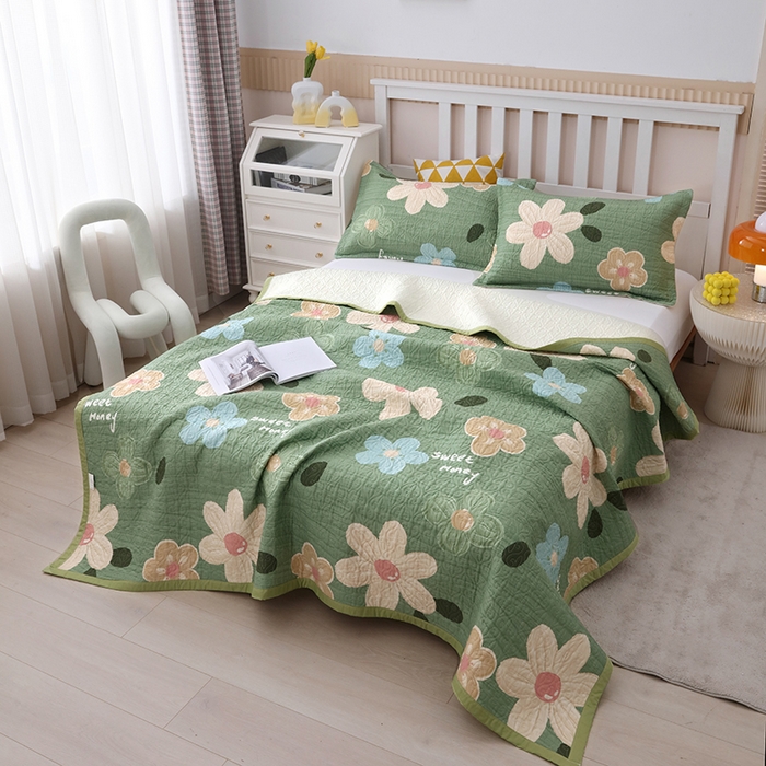 91家纺网 家纺一手货源 找家纺 40支全棉夹棉绗缝13372简约款印花多功能床盖夏被凉席 春日花园