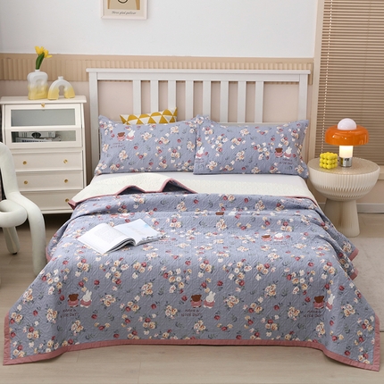 40支全棉夹棉绗缝13372简约款印花多功能床盖夏被凉席 花兔情缘