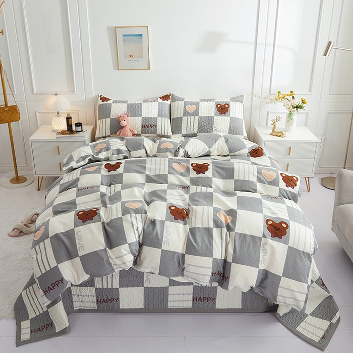 91家纺网 家纺一手货源 找家纺 40支全棉夹棉绗缝13372简约款印花多功能床盖夏被凉席 小熊布奇