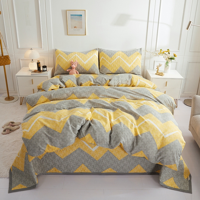 91家纺网 家纺一手货源 找家纺 40支全棉夹棉绗缝13372简约款印花多功能床盖夏被凉席 印象派