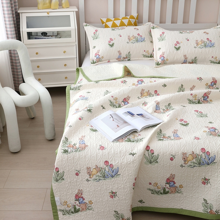 91家纺网 家纺一手货源 找家纺 40支全棉夹棉绗缝13372简约款印花多功能床盖夏被凉席 蘑菇屋