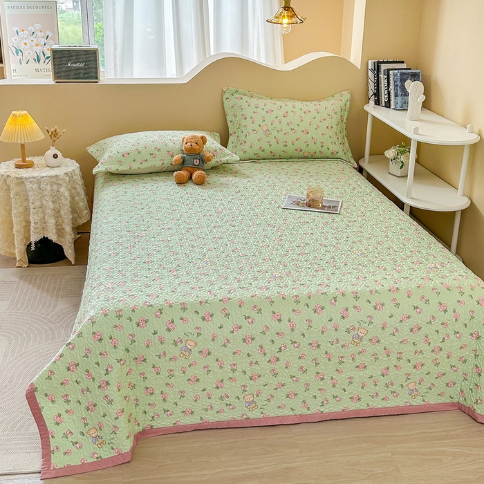 91家纺网 家纺一手货源 找家纺 40支全棉夹棉绗缝13372简约款印花多功能床盖夏被凉席 遇见美好