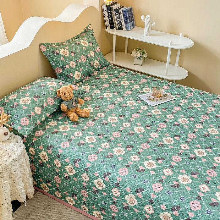 91家纺网 家纺一手货源 找家纺 40支全棉夹棉绗缝13372简约款印花多功能床盖夏被凉席 温情