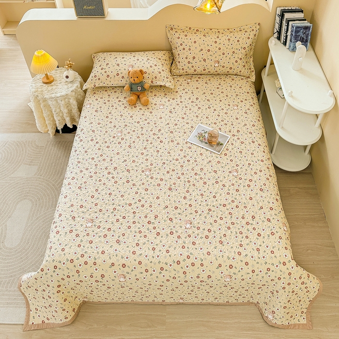 91家纺网 家纺一手货源 找家纺 40支全棉夹棉绗缝13372简约款印花多功能床盖夏被凉席 呆萌小熊