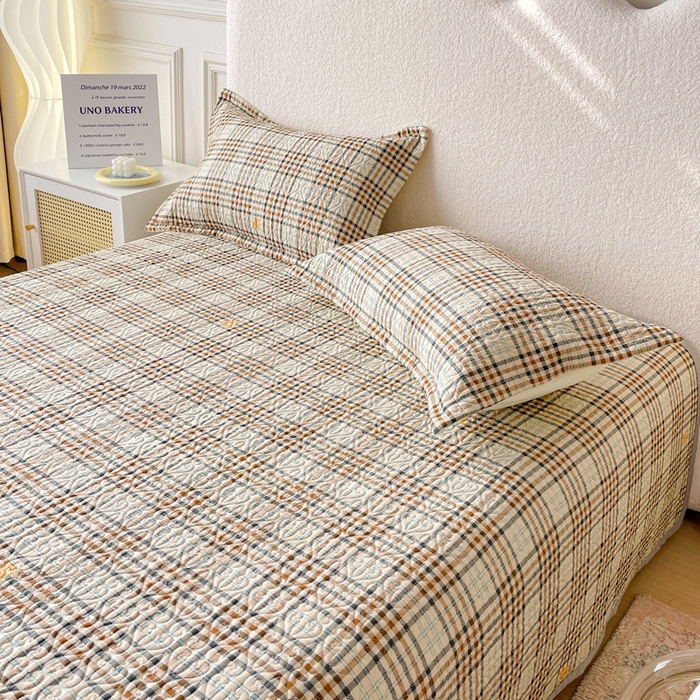 91家纺网 家纺一手货源 找家纺 40支全棉夹棉绗缝13372简约款印花多功能床盖夏被凉席 切尔西