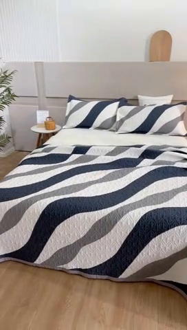 91家纺网 家纺一手货源 找家纺 40支全棉夹棉绗缝13372简约款印花多功能床盖夏被凉席 极简主义