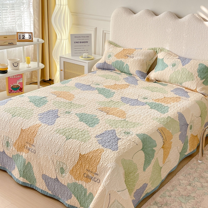 91家纺网 家纺一手货源 找家纺 40支全棉夹棉绗缝13372简约款印花多功能床盖夏被凉席 初秋银杏