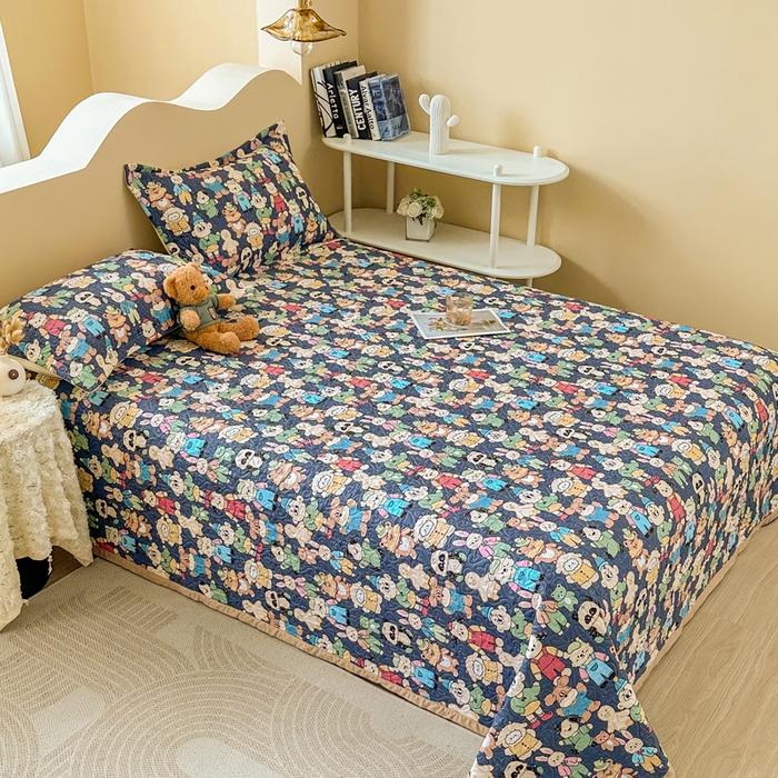 91家纺网 家纺一手货源 找家纺 40支全棉夹棉绗缝13372简约款印花多功能床盖夏被凉席 彼得一家