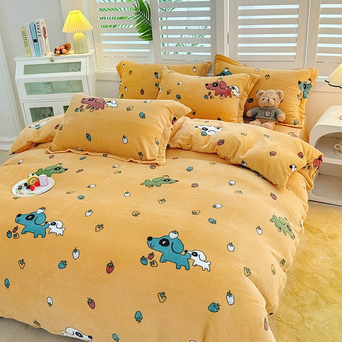 91家纺网 家纺一手货源 找家纺 新款230克高克重印花牛奶绒四件套定做定制尺寸 皮皮狗