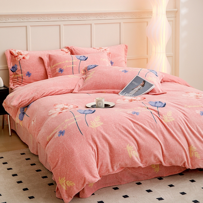 91家纺网 家纺一手货源 找家纺 新款230克高克重印花牛奶绒四件套定做定制尺寸 花开那年