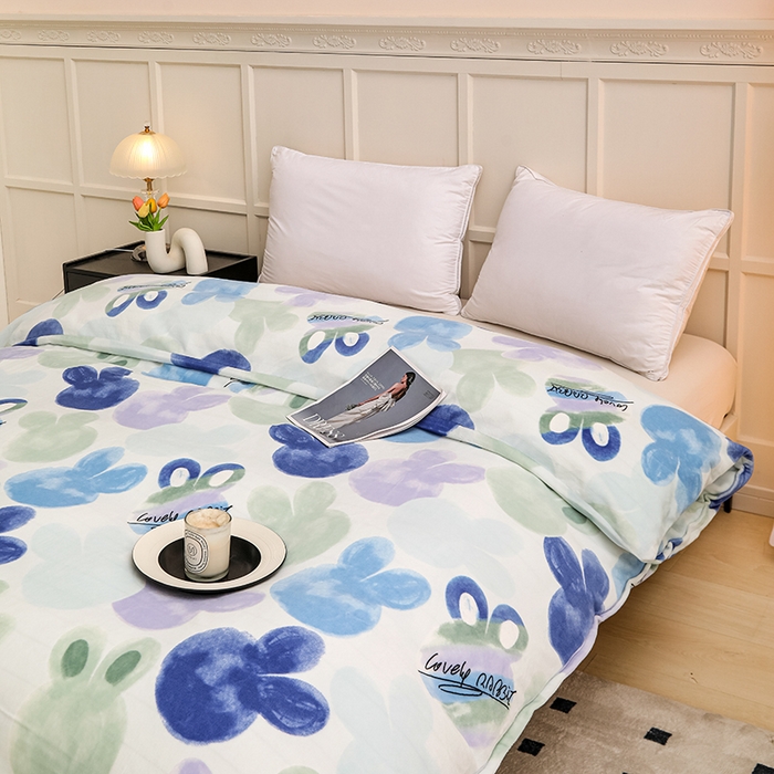 91家纺网 家纺一手货源 找家纺 新款230克高克重印花牛奶绒单被套定制定做尺寸 缤纷世界